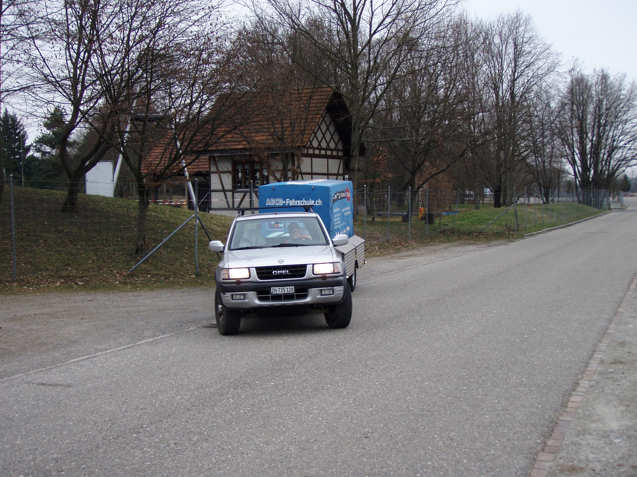 Prüfungsvorbereitung Kategorie BE Anhängerfahrschule in Winterthur Manöver seitwärtsparkieren